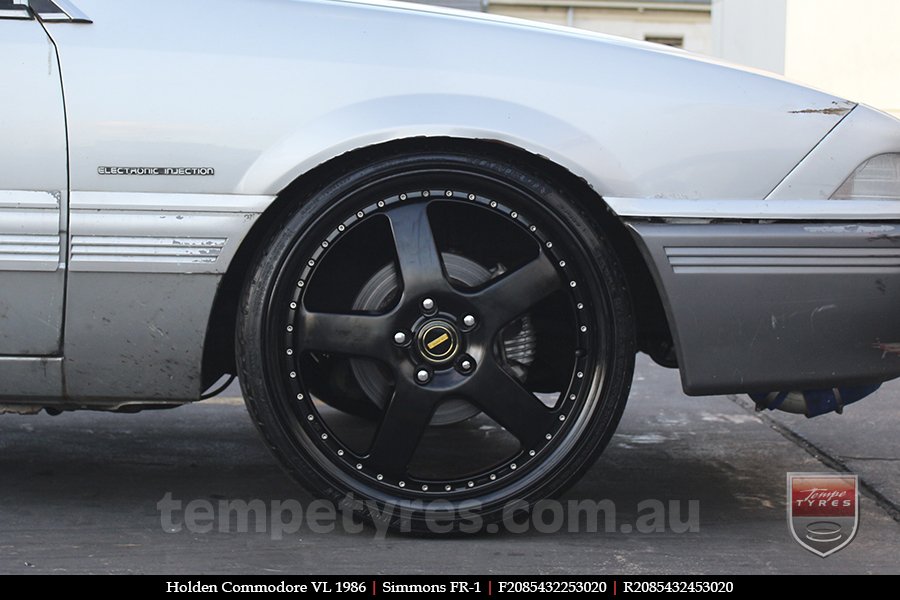 20x8.5 20x9.5 Simmons FR-1 Satin Black on HOLDEN COMMODORE VL