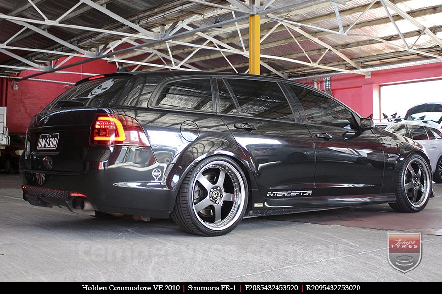 20x8.5 20x9.5 Simmons FR-1 Hyper Dark on HOLDEN COMMODORE VE