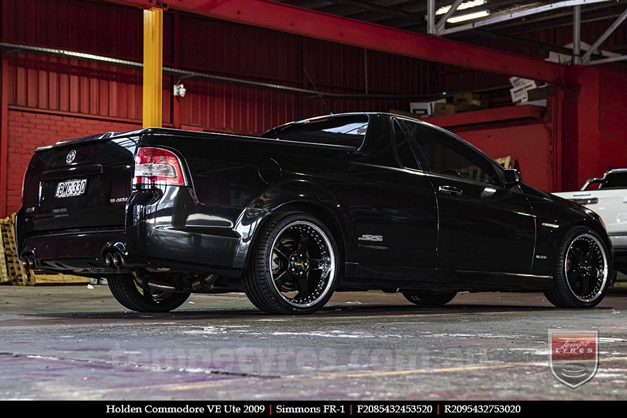 20x8.5 20x9.5 Simmons FR-1 Gloss Black on HOLDEN COMMODORE VE