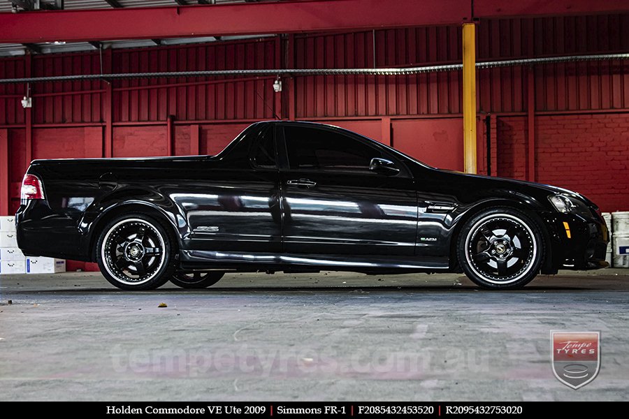 20x8.5 20x9.5 Simmons FR-1 Gloss Black on HOLDEN COMMODORE VE