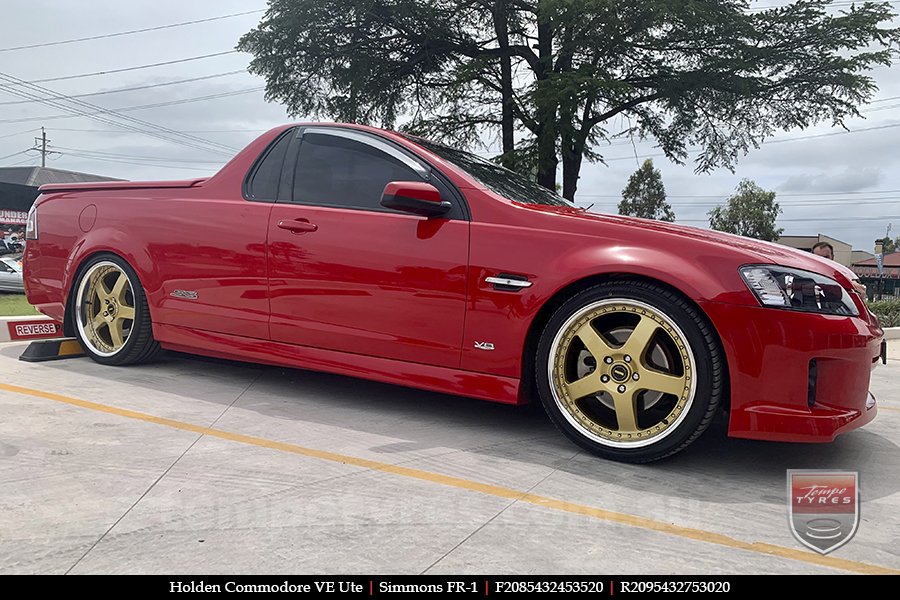 20x8.5 20x9.5 Simmons FR-1 Gold on HOLDEN COMMODORE VE