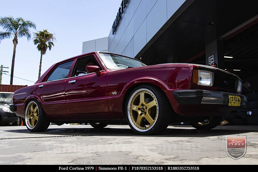 18x7.0 18x8.5 Simmons FR-1 Gold on FORD CORTINA