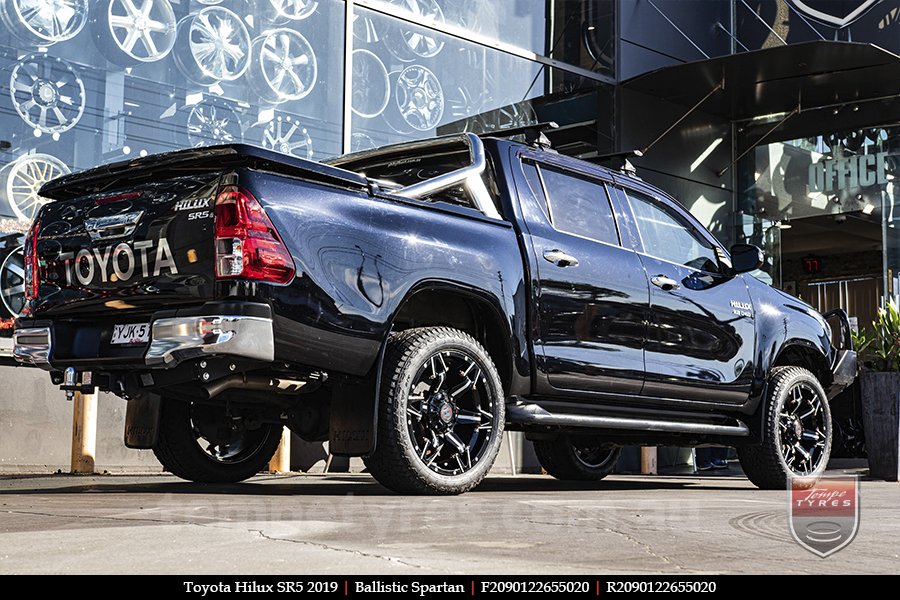 20x9.0 Ballistic Spartan on TOYOTA HILUX SR5