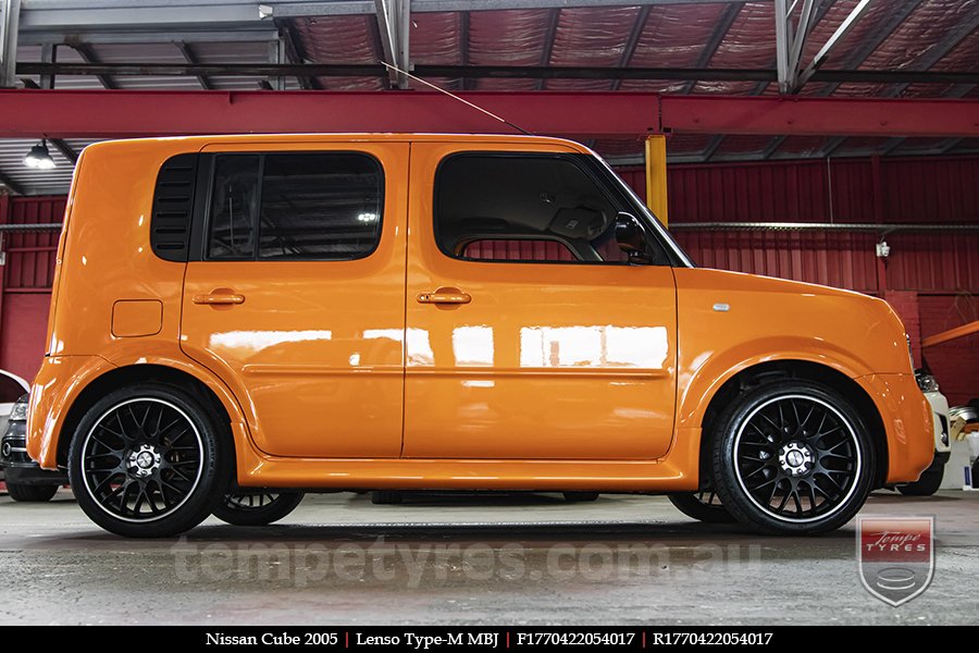 17x7.0 Lenso Type-M - MBJ on NISSAN CUBE