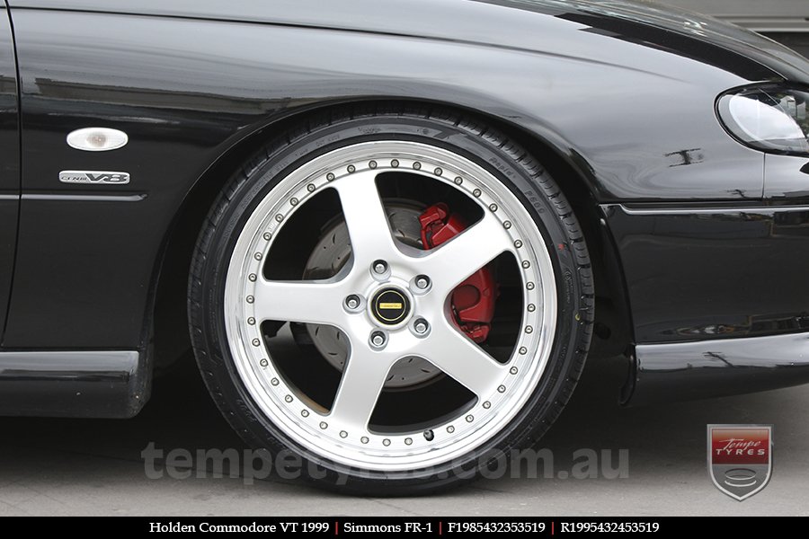 19x8.5 19x9.5 Simmons FR-1 Silver on HOLDEN COMMODORE VT