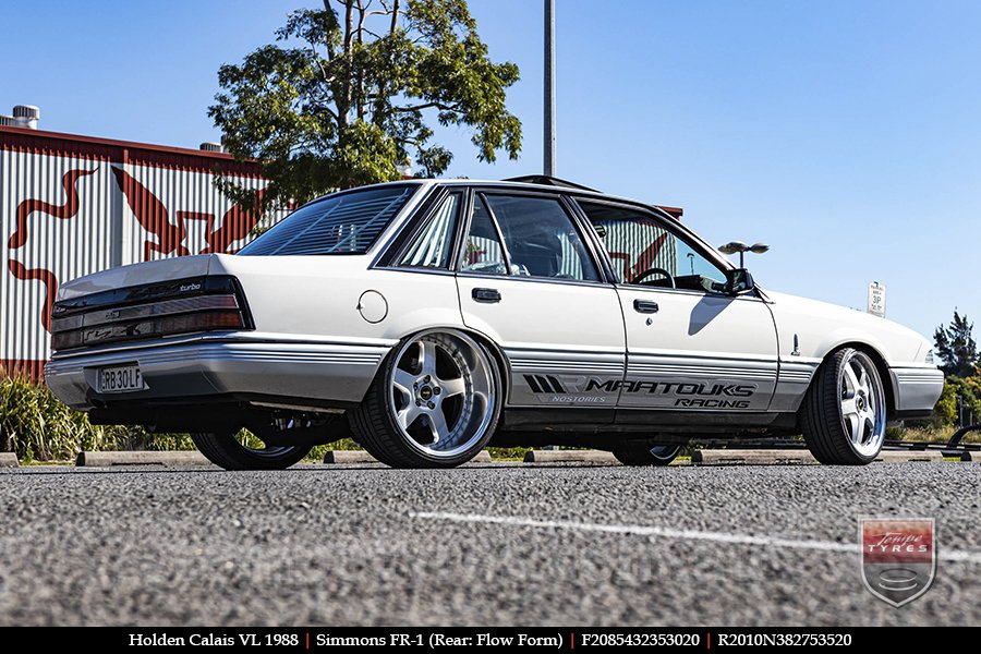 20x8.5 20x9.5 Simmons FR-1 Silver on HOLDEN CALAIS