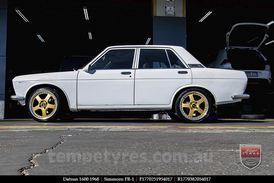 17x7.0 17x8.5 Simmons FR-1 Gold on Nissan Datsun