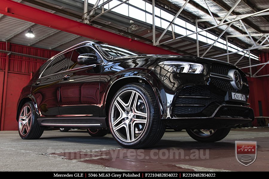 22x10 5346 ML63 Grey Polished on MERCEDES GLE