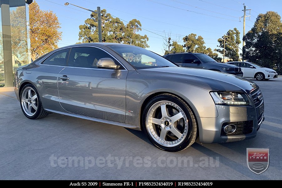 19x8.5 19x9.5 Simmons FR-1 Silver on AUDI S5