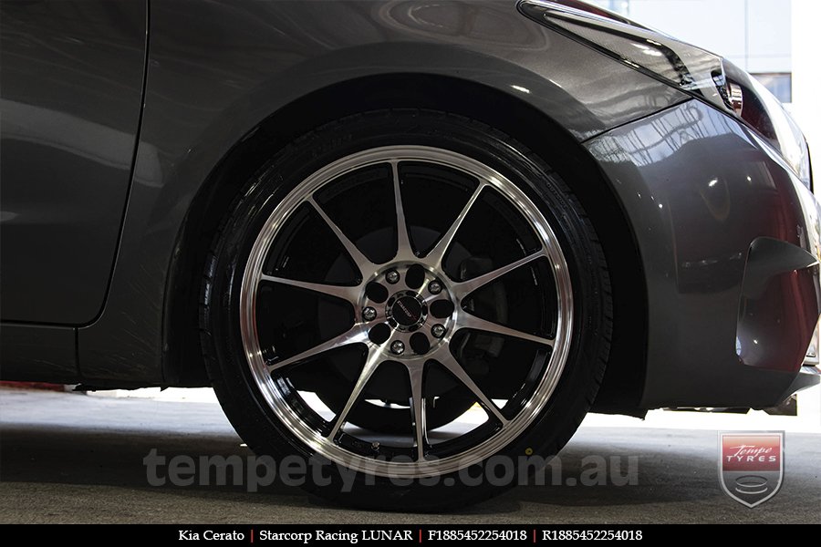 18x8.5 Starcorp Racing LUNAR on KIA CERATO