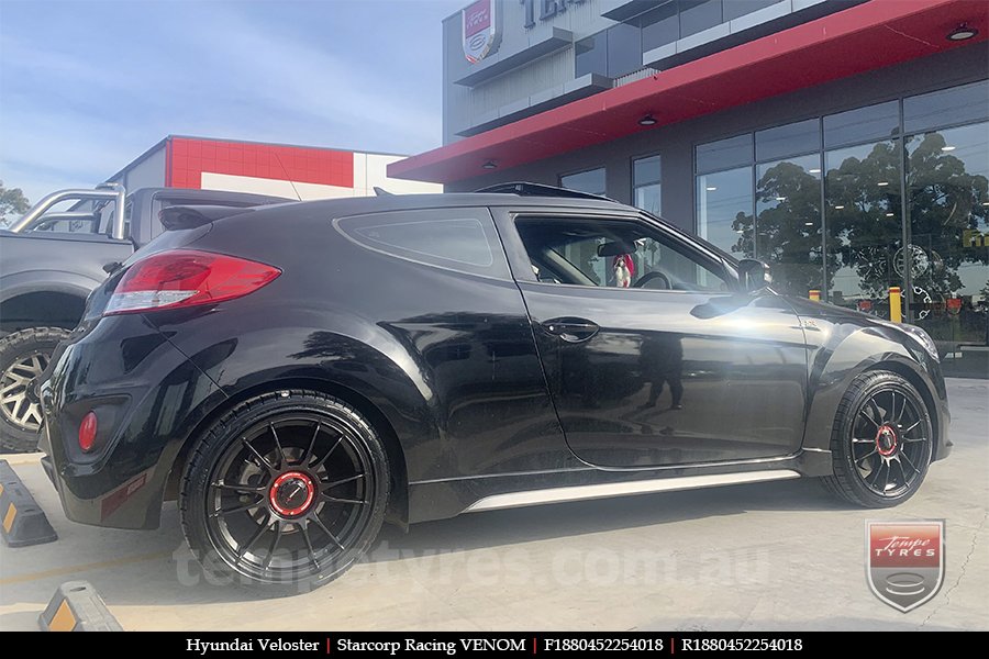 18x8.0 Starcorp Racing VENOM on HYUNDAI VELOSTER