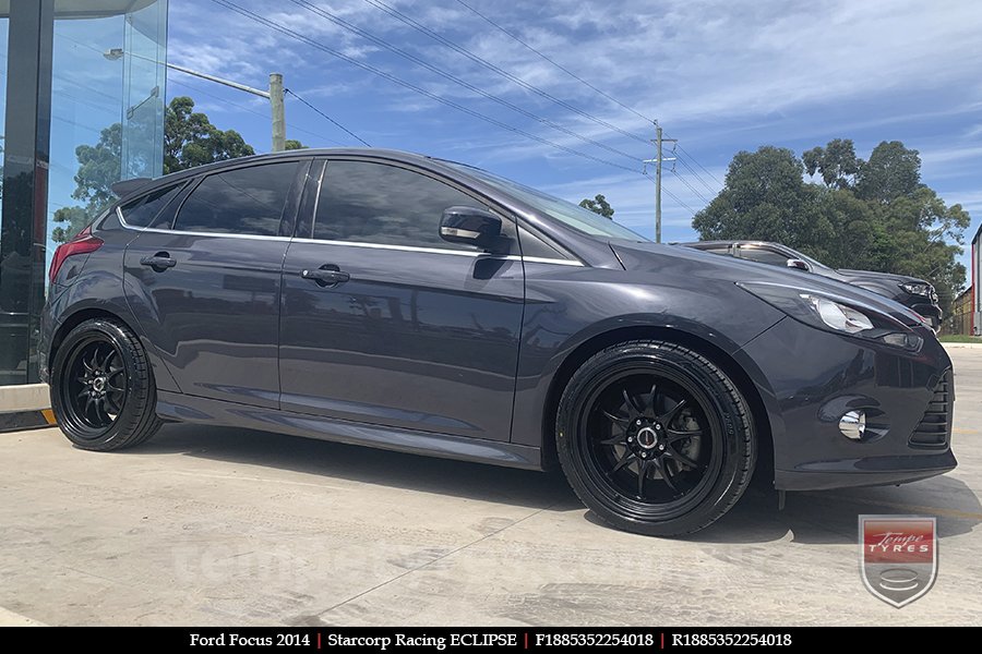 18x8.5 Starcorp Racing ECLIPSE on FORD FOCUS