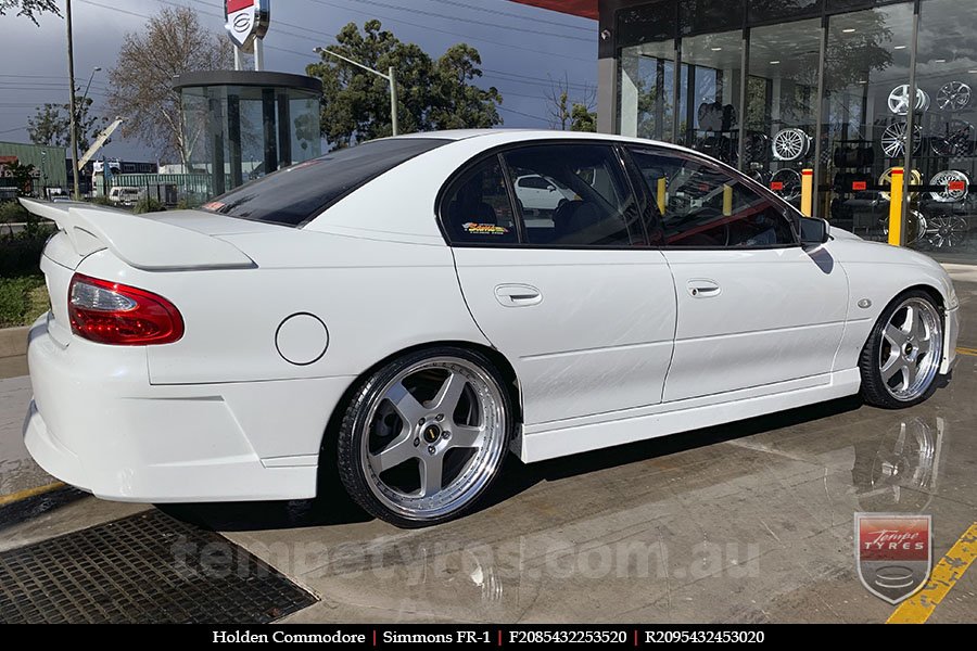 20x8.5 20x9.5 Simmons FR-1 Silver on HOLDEN COMMODORE