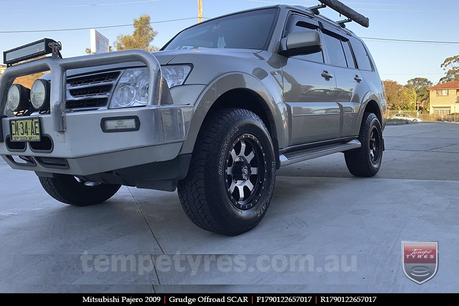 17x9.0 Grudge Offroad SCAR on MITSUBISHI PAJERO