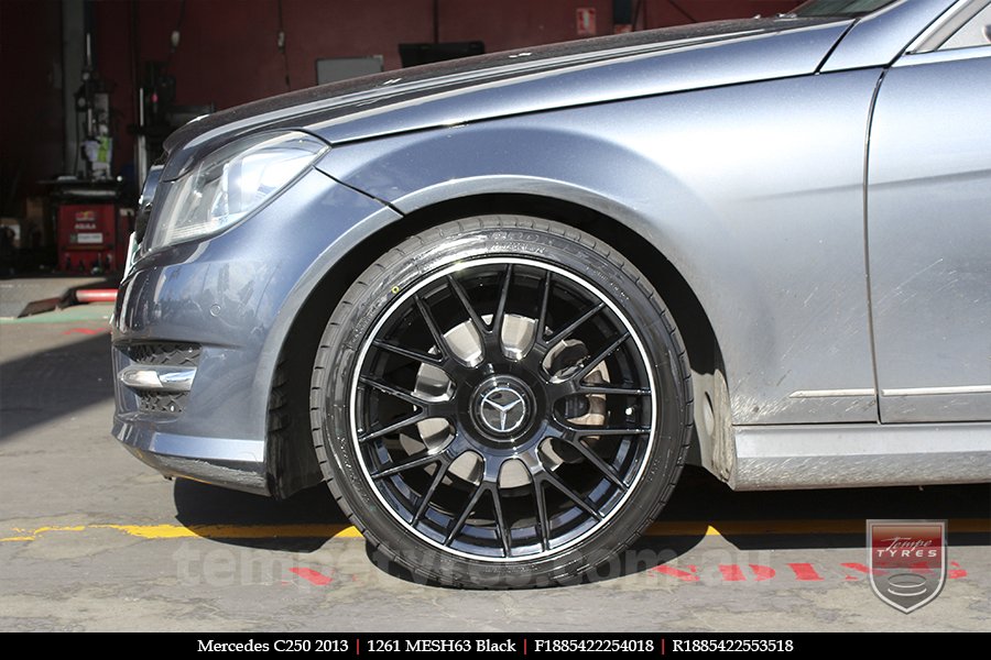 18x8.5 1261 MESH63 Black on MERCEDES C-Class