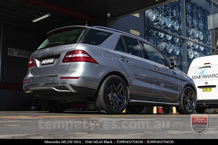 20x9.5 5346 ML63 Black on MERCEDES ML-Class