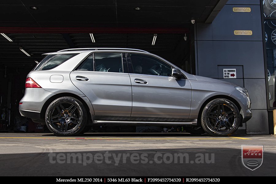 20x9.5 5346 ML63 Black on MERCEDES ML-Class