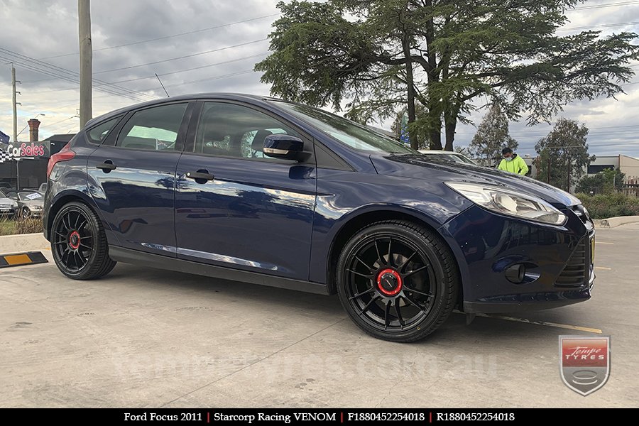 18x8.0 Starcorp Racing VENOM on FORD FOCUS