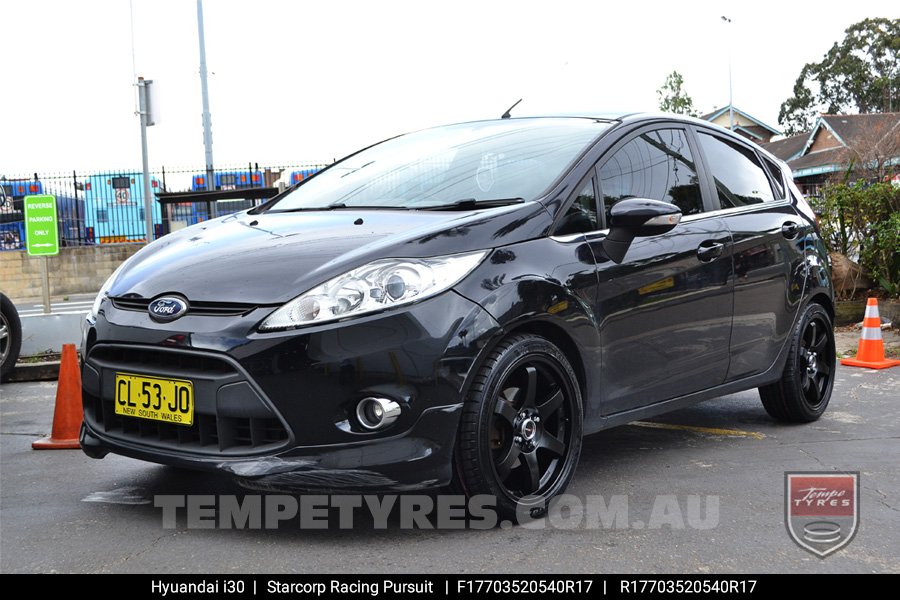 17x7.0 Starcorp Racing PURSUIT on Ford Fiesta