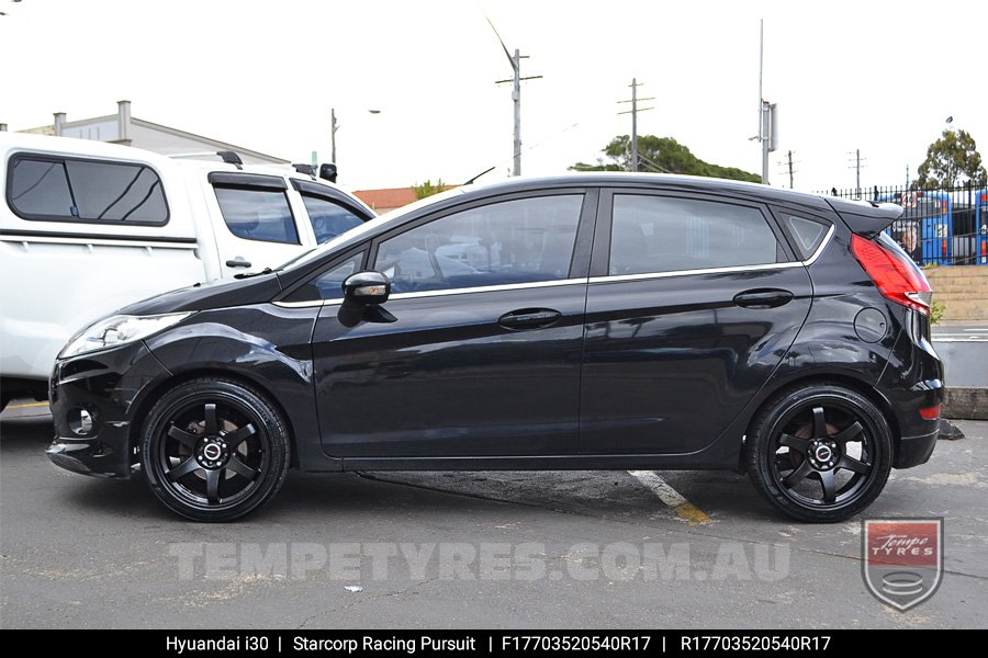 17x7.0 Starcorp Racing PURSUIT on Ford Fiesta