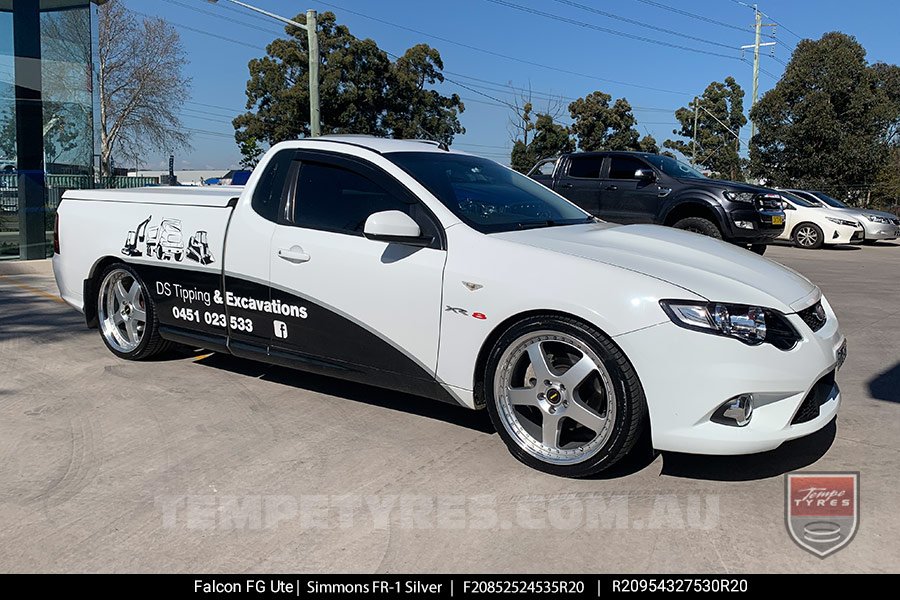 20x8.5 20x9.5 Simmons FR-1 Silver on Ford Falcon