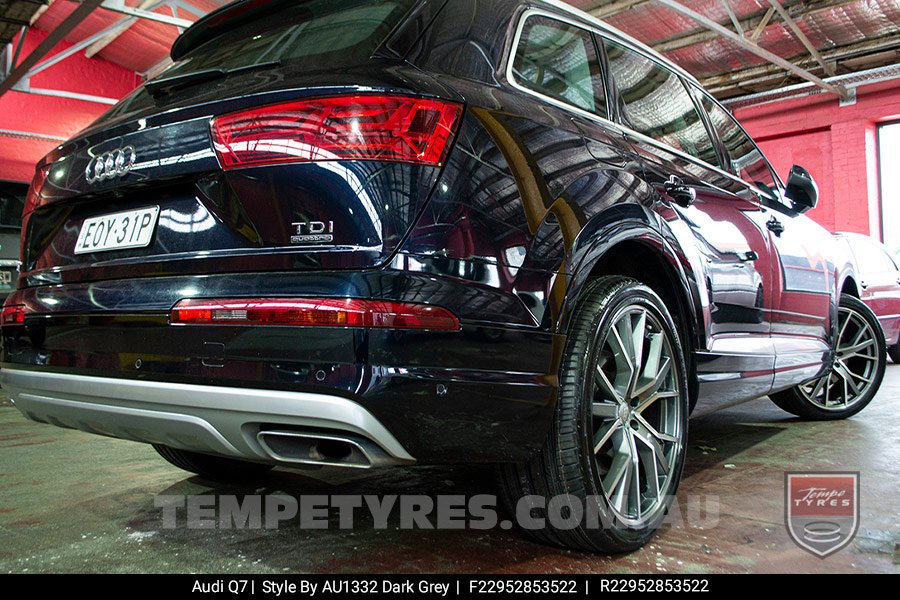 22x9.5 1332 AU1332 Dark Grey on Audi Q7