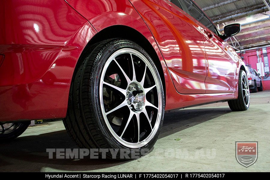 17x7.5 Starcorp Racing LUNAR on Hyundai Accent