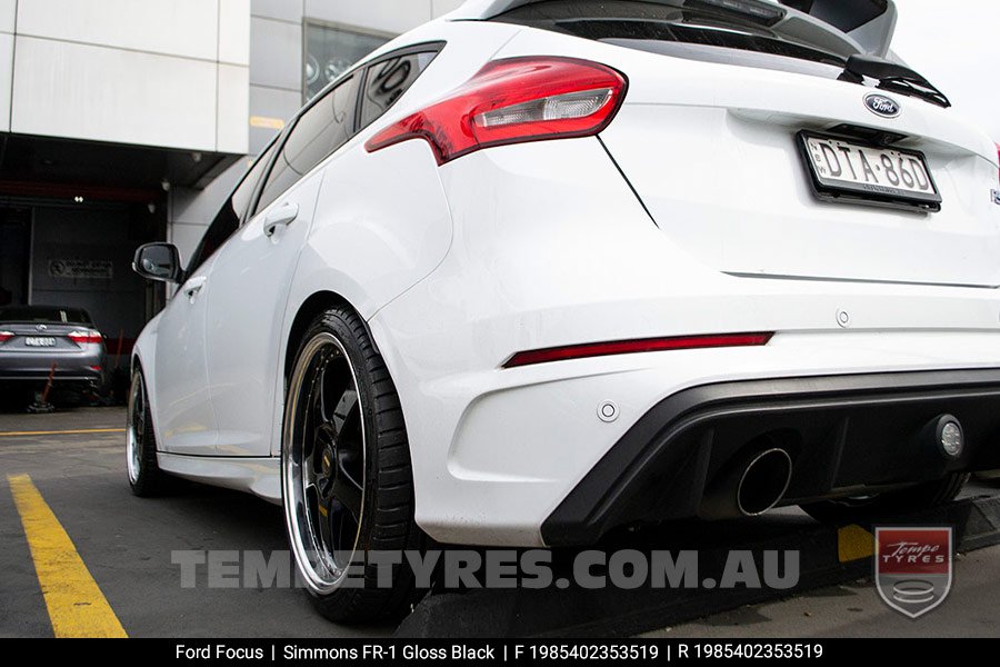 19x8.5 19x9.5 Simmons FR-1 Gloss Black on Ford Focus