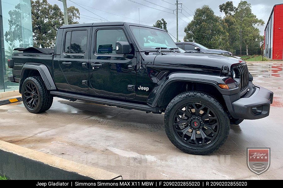 20x9.0 Simmons MAX X11 MBW on Jeep Gladiator