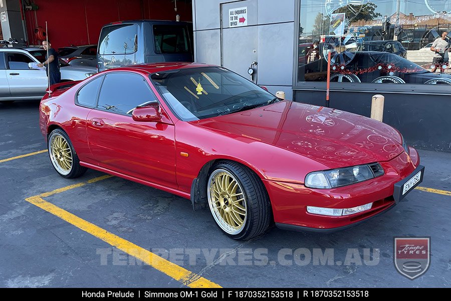 18x7.0 18x8.5 Simmons OM-1 Gold on Honda Prelude