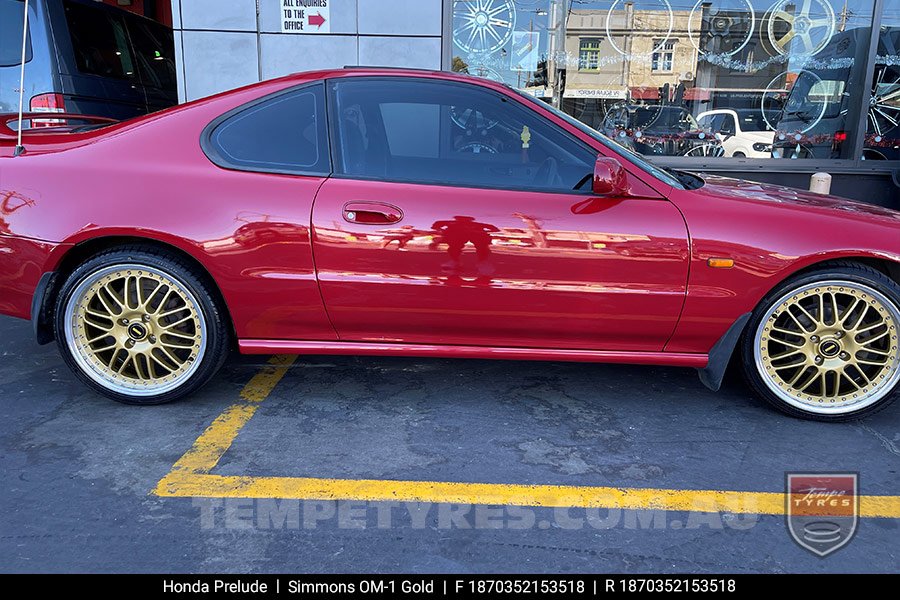 18x7.0 18x8.5 Simmons OM-1 Gold on Honda Prelude