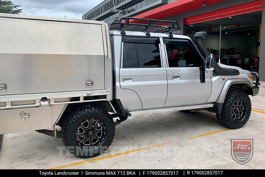 17x9.0 Simmons MAX T12 BKA on Toyota Landcruiser