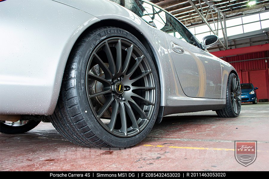 20x8.5 20x10 Simmons MS1 DG on Porsche Carrera