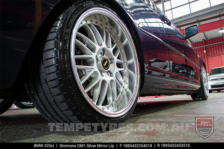 18x8.5 18x9.5 Simmons OM-1 Silver on BMW 3 SERIES