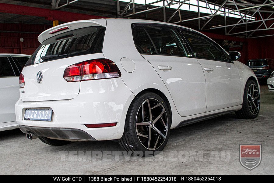 18x8.0 1388 Black Polished on VW Golf