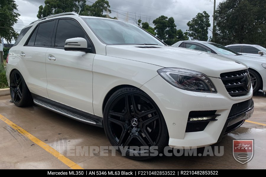 22x10 5346 ML63 Black on Mercedes ML-Class