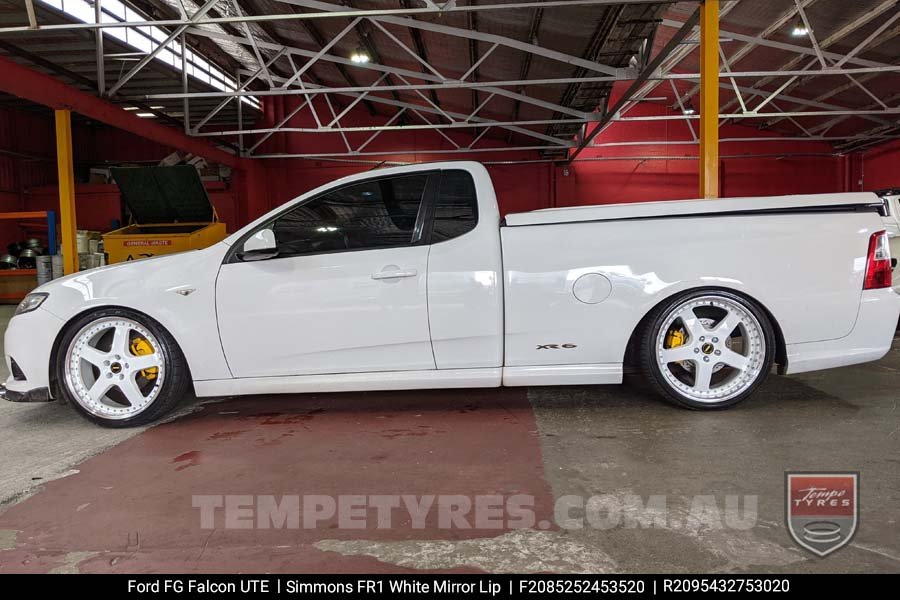 20x8.5 20x9.5 Simmons FR-1 White on Ford Falcon