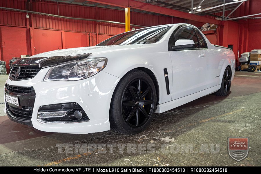 18x8.0 MOZA 910 Blade Satin Black on Holden Commodore VF