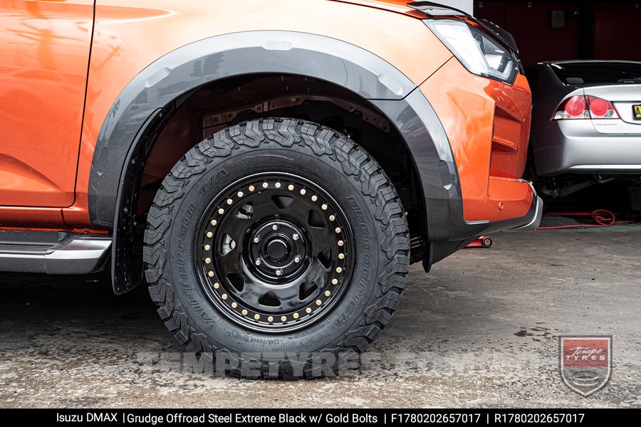 17x8.0 Grudge Offroad Steel Extreme on Isuzu D-MAX 