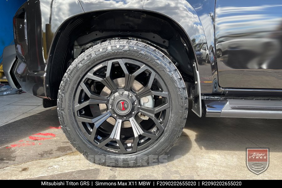 20x9.0 Simmons MAX X11 MBW on Mitsubishi Triton