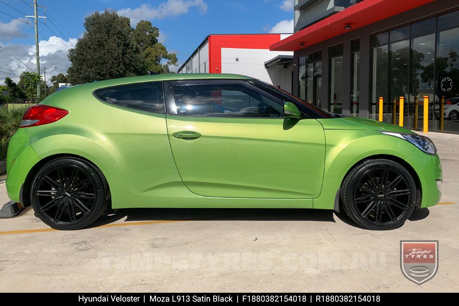 18x8.0 MOZA L913 Satin Black on Hyundai Veloster