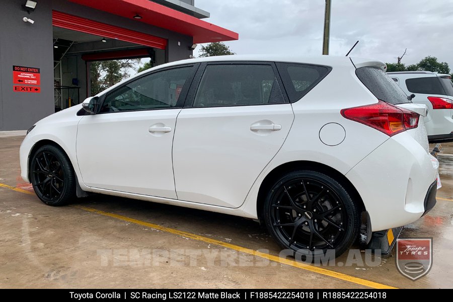 18x8.5 SC Racing LS2122 Matte Black on Toyota Corolla