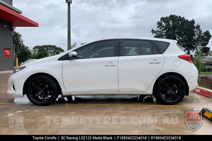 18x8.5 SC Racing LS2122 Matte Black on Toyota Corolla