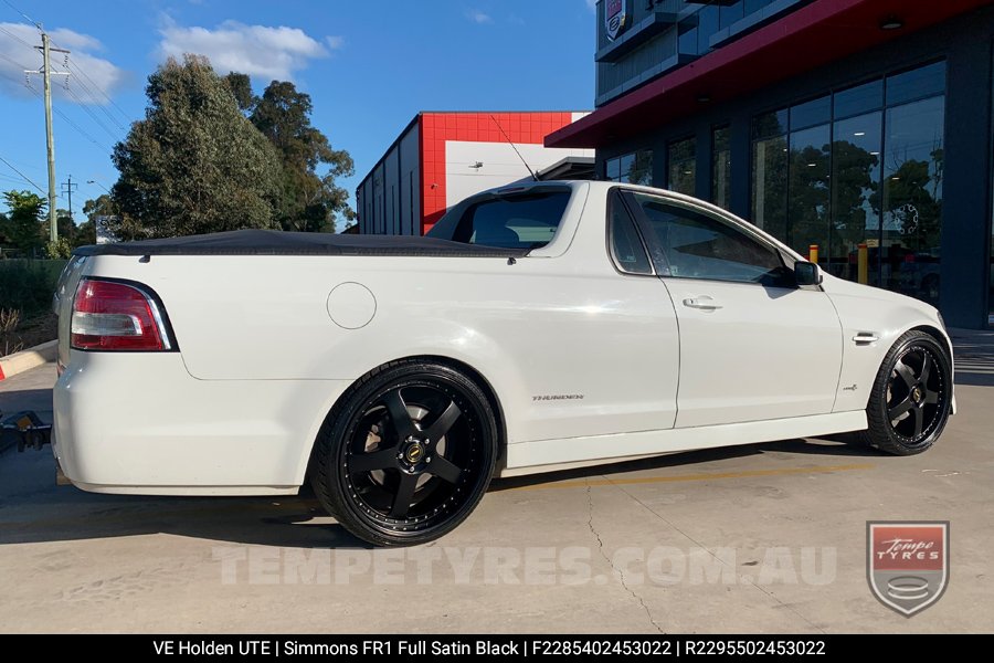 20x8.5 20x9.5 Simmons FR-1 Satin Black on Holden Commodore VE