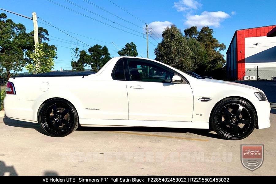 20x8.5 20x9.5 Simmons FR-1 Satin Black on Holden Commodore VE