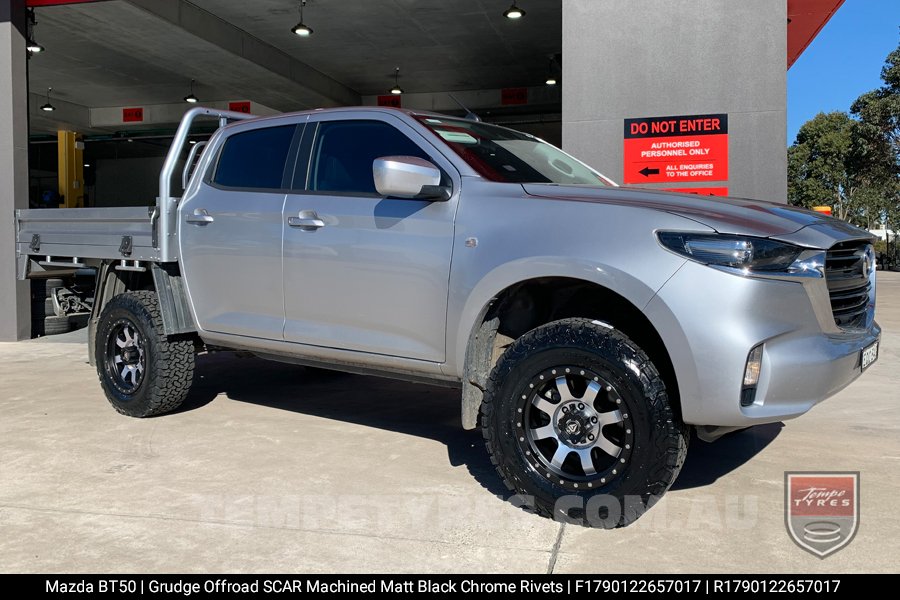 17x9.0 Grudge Offroad SCAR on Mazda BT50