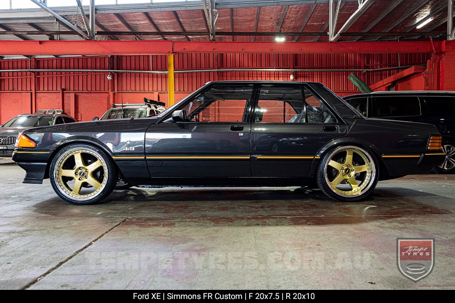 Custom Simmons Wheels on Ford Falcon