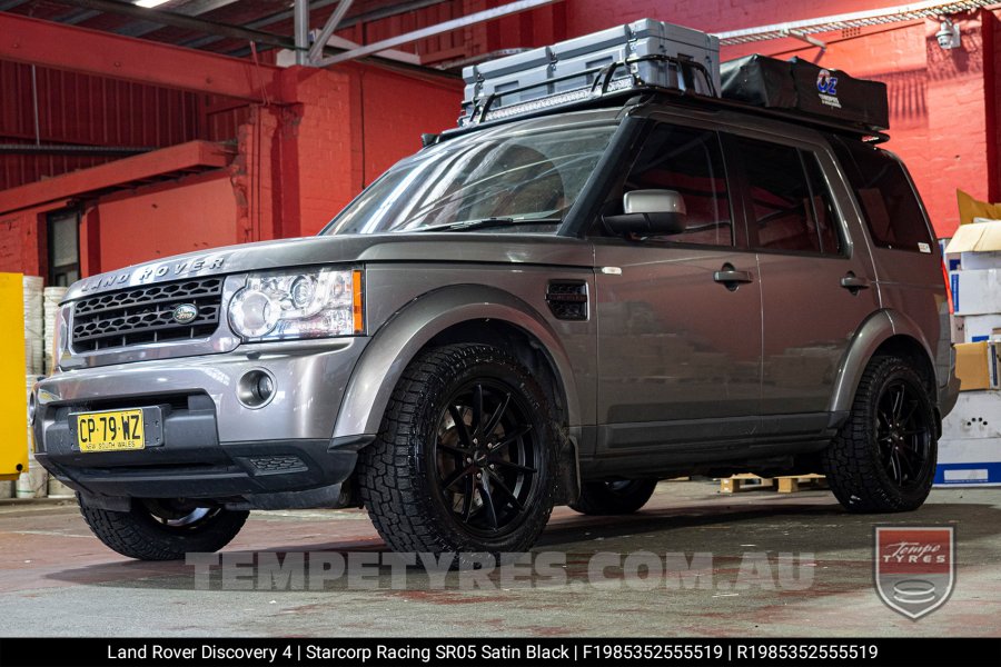 19x8.5 Starcorp Racing SR05 Satin Black on Land Rover Discovery
