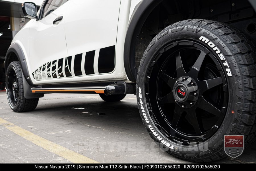 20x9.0 Simmons MAX T12 MK on Nissan Navara