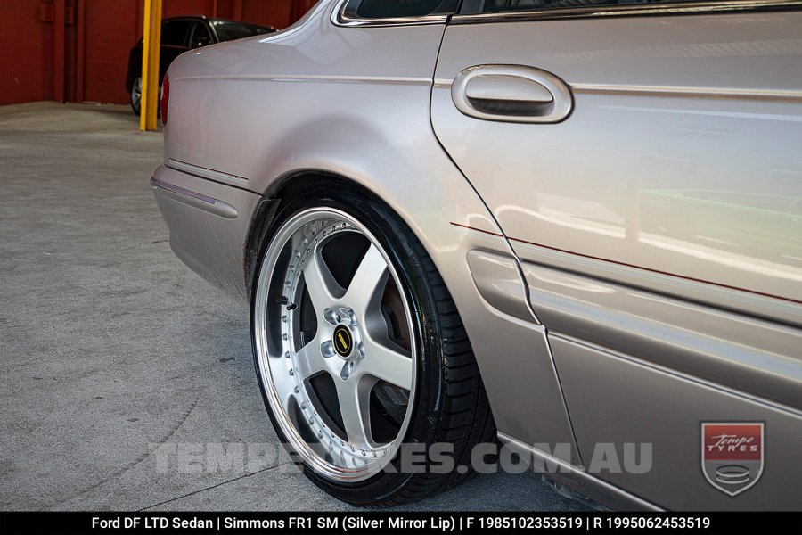 19x8.5 19x9.5 Simmons FR-1 Silver on Ford LTD